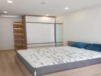 Midtown luxury apartment for rent (M6), area: 80m2, rent 1000 USD.