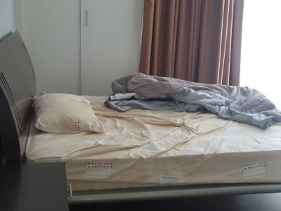 Cho thuê căn hộ cao cấp Midtown (M6), dt: 80m2, giá thuê 1000 USD.
