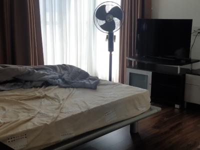 Cho thuê căn hộ cao cấp Midtown (M6), dt: 80m2, giá thuê 1000 USD.