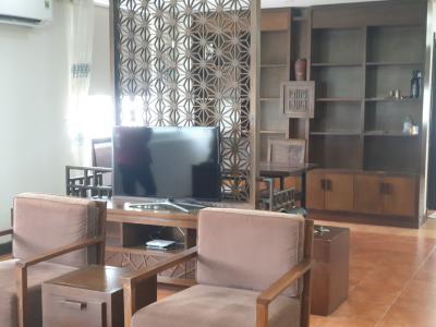 Cho thuê căn hộ Garden Plaza 1, dt: 150m2, lầu trung, nội thất đầy đủ, giá thuê 1100 USD.