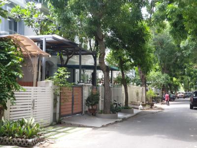 Cho thuê căn hộ Mỹ Khánh 2, nội thất đầy đủ, dt: 118m2, lầu cao, giá 750 USD.
