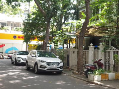 Cho thuê căn hộ Mỹ Khánh 2, nội thất đầy đủ, dt: 118m2, lầu cao, giá 750 USD.