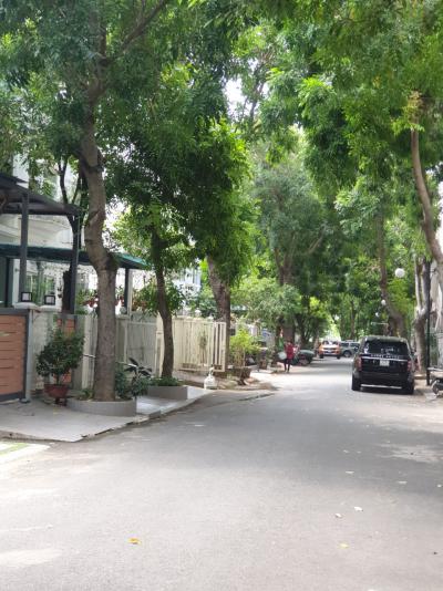 Cho thuê căn hộ Mỹ Khánh 2, nội thất đầy đủ, dt: 118m2, lầu cao, giá 750 USD.