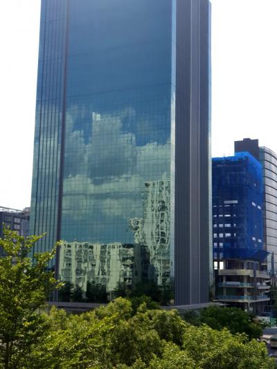 Cho thuê nhà phố Hưng Gia, 6×18.5, trệt+lững+3 lầu, giá 2000 USD.