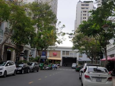 Cho thuê Shophouse Midtown (M6), dt: 150m2,  giá thuê 1700 USD.