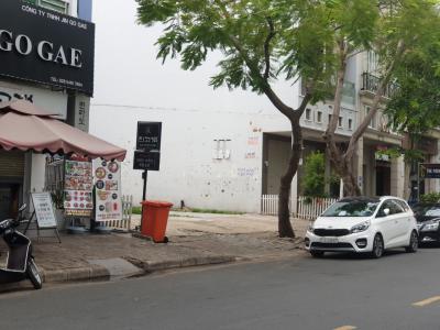 Cho thuê Shophouse Midtown (M6), dt: 150m2,  giá thuê 1700 USD.