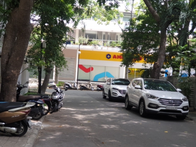 Cho thuê Shophouse Midtown (M6), dt: 150m2,  giá thuê 1700 USD.